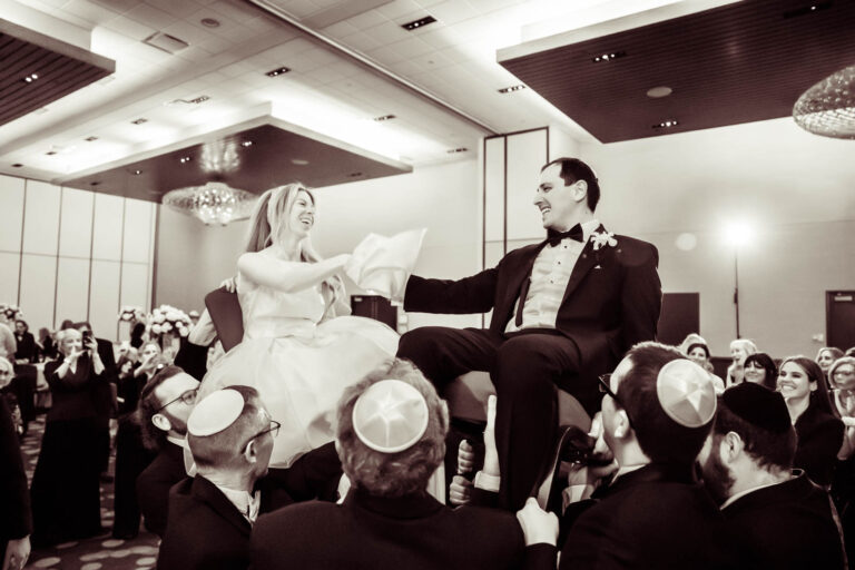 Carly & Avi | A Wonderful Minnesota Winter Wedding!